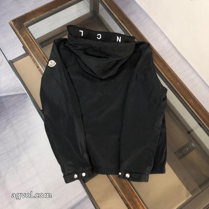 MONCLERジャケットブランド フェイク2026年秋冬のトレンドの動向 新品登場 完売新作_0_1