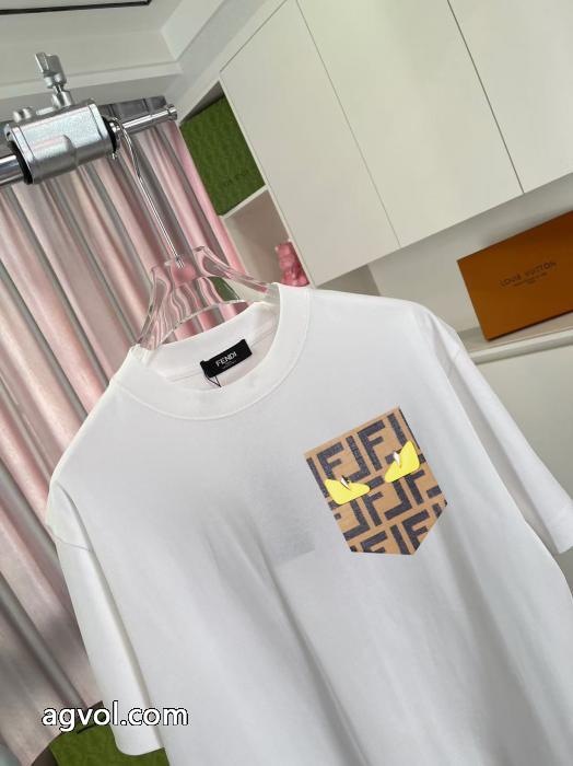 FENDIおしゃれ 海外限定モデル  女性大好き偽物 ブランド 激安&nbsp;&nbsp;&nbsp;&nbsp;半袖Tシャツ.._0_1