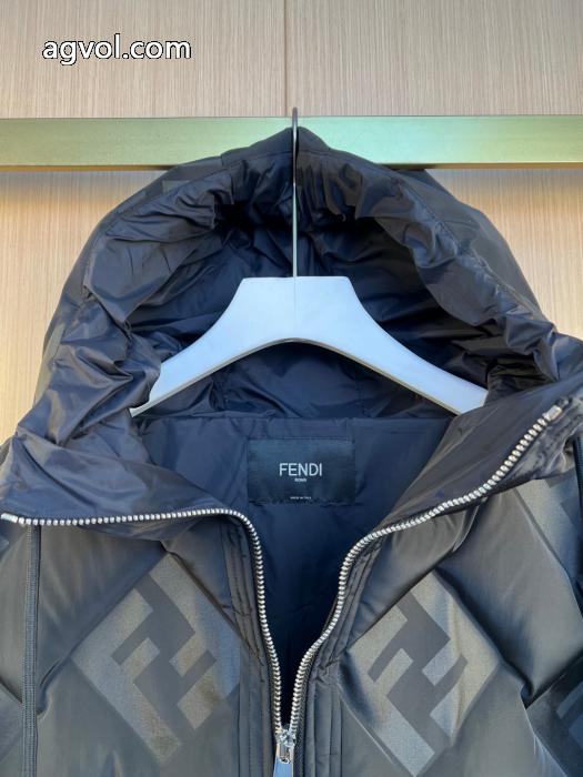 人気アイテム多数 最高な材料 海外先行発売！FENDI偽 ブランド 購入&nbsp;&nbsp;&nbsp;&nbsp;ダウンジャケット.._0_1