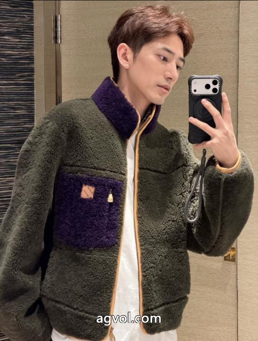 コートLOUIS VUITTON個性的な美品 価格帯が魅力的 独特ブランド コピー 販売_0_2