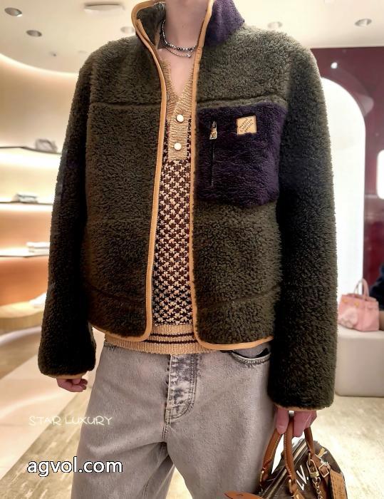 コートLOUIS VUITTON個性的な美品 価格帯が魅力的 独特ブランド コピー 販売_0_3