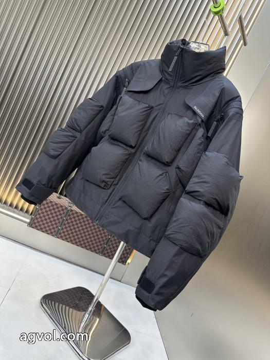 &nbsp;&nbsp;&nbsp;&nbsp;ダウンジャケット細身効果抜群！：只限用于女人的衣服 送料無料限定価格 世界で誰もが憧れるブランドブランド アクセサリー 激安バレンシアガ._0_2