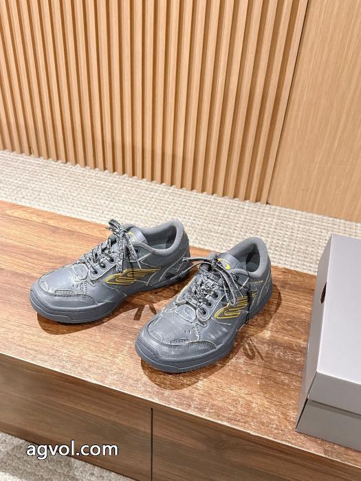 2026激安セール最高峰 大人気ブランド 季節感のある&nbsp;&nbsp;&nbsp;&nbsp;スニーカーコピー 通販balenciaga._0_1