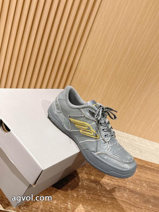 2026激安セール最高峰 大人気ブランド 季節感のある&nbsp;&nbsp;&nbsp;&nbsp;スニーカーコピー 通販balenciaga._0_2