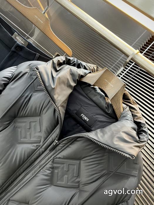ブランド 品 スーパー コピー&nbsp;&nbsp;&nbsp;&nbsp;ダウンジャケットFENDIキュートな印象 透け感新作がイチ推し 世界が注目する.._0_0