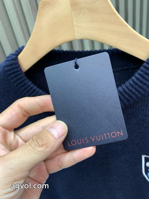 今年人気定番新作 高評価の人気品  人気すぎて再入荷セーターLOUIS VUITTON偽物 ブランド 販売_0_1