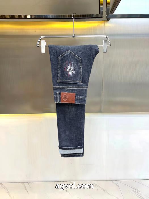 ジーンズMONCLERブランド スーパー コピー 優良店国内即納 数量限定☆2026SS 上質な材料_0_0