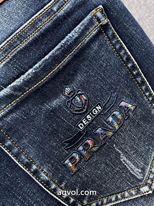 ブランド コピー 着払いPRADA2026年トレンド感が強い 大好評 完売前にジーンズ_0_2
