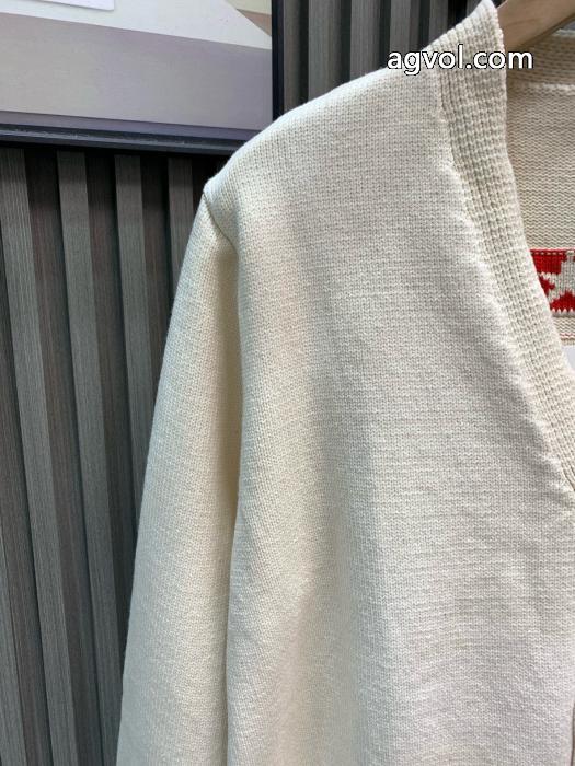 セーター着心地のいい 無性に欲しい 2026年秋の新作続々偽物 ブランド 販売ジバンシー._0_5