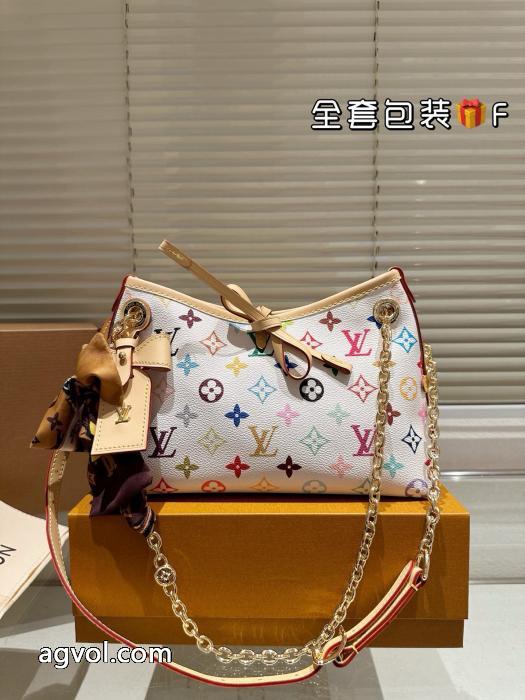 スーパー コピー 品バッグLOUIS VUITTON大人っぽい印象が素敵 入手困難 高級感の漂う逸品_0_4