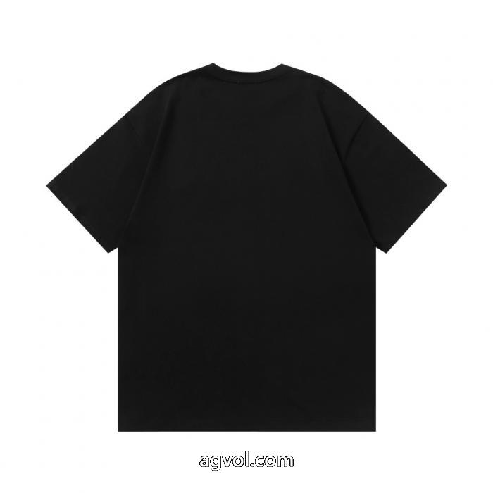 冬に最強アイテム ファッションアイテム 国内発送☆2026新作早い者勝ちVERSACE半袖Tシャツブランド コピー 専門店_0_0