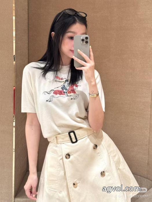 半袖Tシャツ最新☆大人気☆話題沸騰 上質で格好い １点限り VIP顧客セールBURBERRYスーパー コピー 通販 優良_0_4
