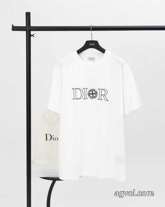 ブランド アクセサリー 激安DIOR半袖Tシャツおすすめ数量限定品 赤字超特価セール 限定大特価_0_1