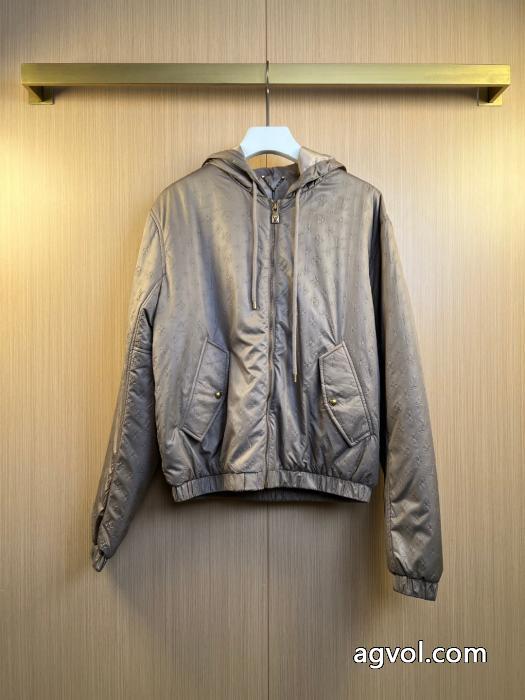 ジャケットLOUIS VUITTONブランド 品 スーパー コピー2026年用 使い勝手のよさが魅力 今年らしく魅力的アップ_0_0