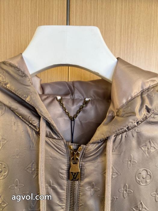 ジャケットLOUIS VUITTONブランド 品 スーパー コピー2026年用 使い勝手のよさが魅力 今年らしく魅力的アップ_0_2