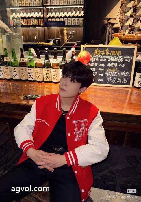 ジャケットLOUIS VUITTON愛用ブランド 大人の色味 新商品数量限定ブランド コピー_0_5