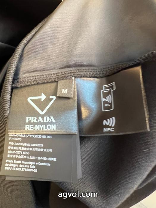 プラダパーカー偽物 通販 甘過ぎず大人な印象に 自分らしく 超激得品質保証._0_5