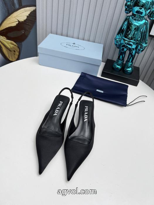 ブランド コピー 通販PRADA&nbsp;&nbsp;&nbsp;&nbsp;スニーカー数量限定SALE 超カッコイイ 2026最新作._0_2