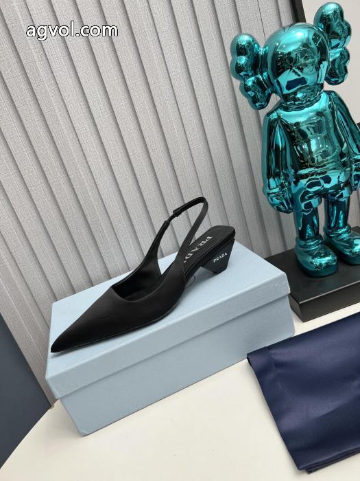 ブランド コピー 通販PRADA&nbsp;&nbsp;&nbsp;&nbsp;スニーカー数量限定SALE 超カッコイイ 2026最新作._0_4