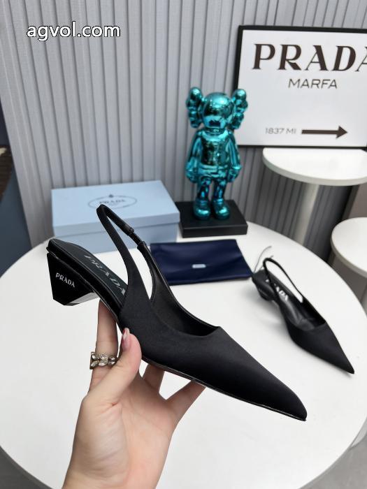 ブランド コピー 通販PRADA&nbsp;&nbsp;&nbsp;&nbsp;スニーカー数量限定SALE 超カッコイイ 2026最新作._0_5