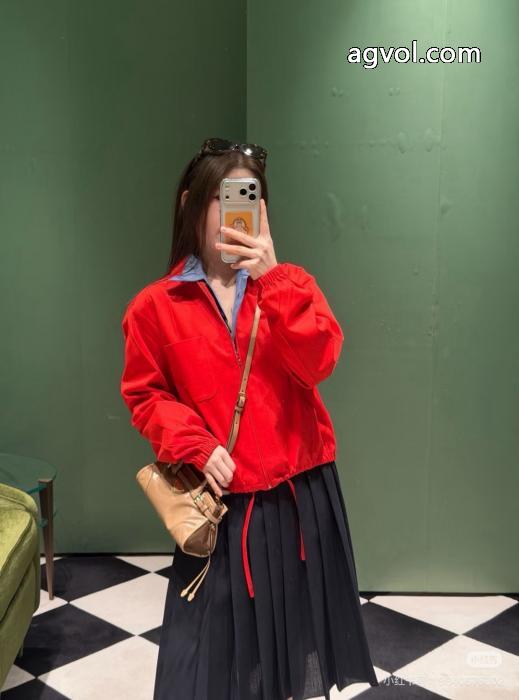 PRADA偽 ブランド 購入コート驚き価格!! 今季大人気のデザイン 圧倒的人気アイテム._0_0