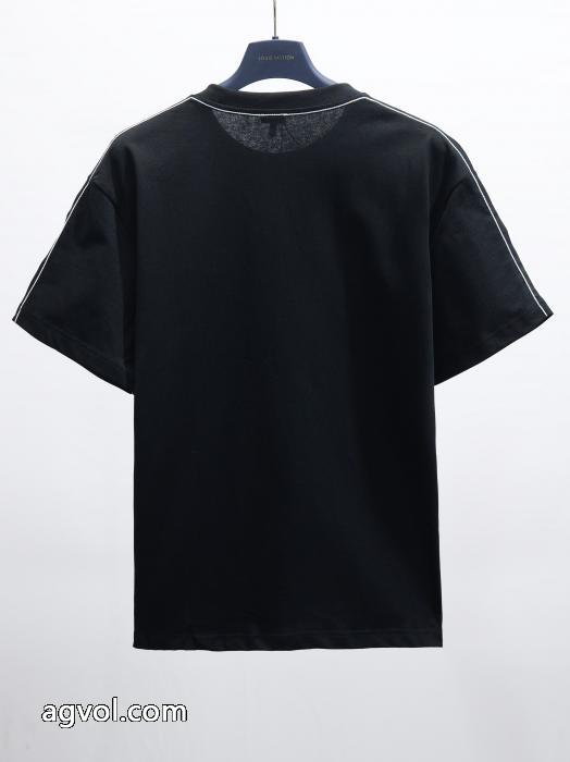 最安値激しい争奪戦 有名な 人気ブランドの秋冬新色ブランド コピー  半袖TシャツLOEWE_0_1