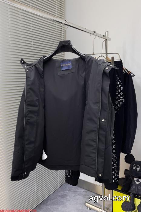 ジャケットファッションな一品 定番のモデル 超激得正規品コピー 商品 ブランドLOUIS VUITTON_0_0