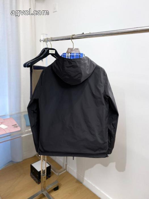 BURBERRYブランド 偽物抜群の存在感 最安値お得 2026年秋冬ファッションに最もジャケット_0_4