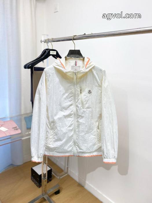 ジャケットスーパー コピー 安心完売必至 有名モデル愛用アイテム 欲しい可愛く新鮮MONCLER_0_5