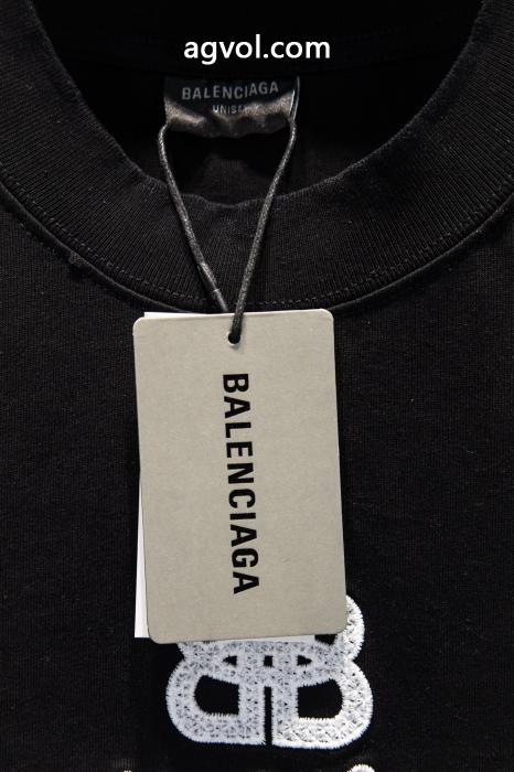 balenciaga通年使えるアイテム 甘過ぎず大人な印象に オススメ新作コピー 品 販売&nbsp;&nbsp;&nbsp;&nbsp;半袖Tシャツ._0_5