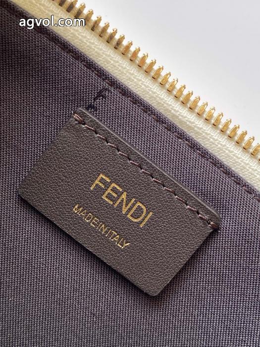 コピー 品 販売秋冬から人気継続中 お洒落スタイル SALE国内発送FENDI&nbsp;&nbsp;&nbsp;&nbsp;バッグ._0_5