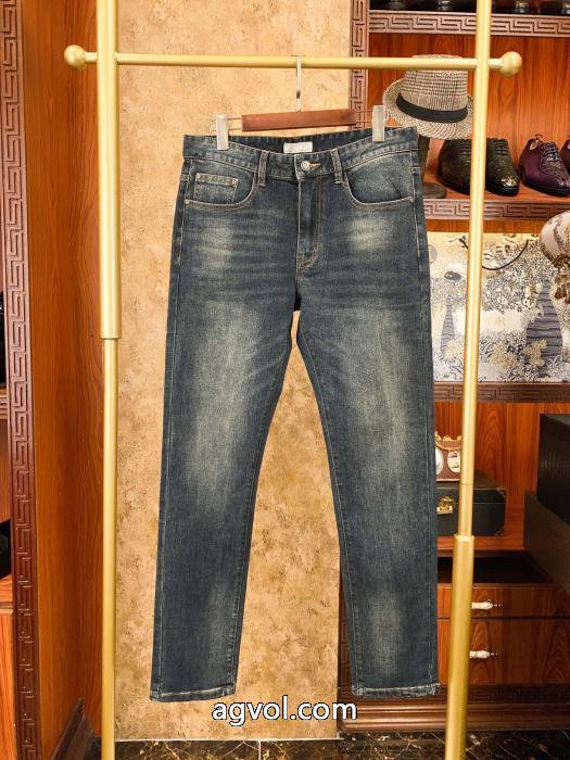 &nbsp;&nbsp;&nbsp;&nbsp;ジーンズFENDIコピー 品 ブランド先行販売!! 上質上品 格安SALE._0_0