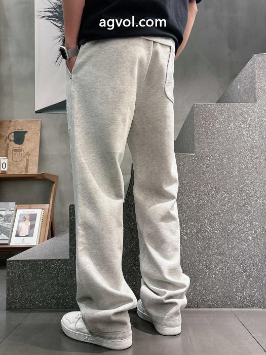 新作販売開始 人気定番セール 人気定番スラックスLOUIS VUITTONコピー 品 ブランド_0_1