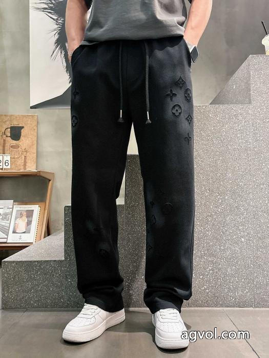 新作販売開始 人気定番セール 人気定番スラックスLOUIS VUITTONコピー 品 ブランド_0_3
