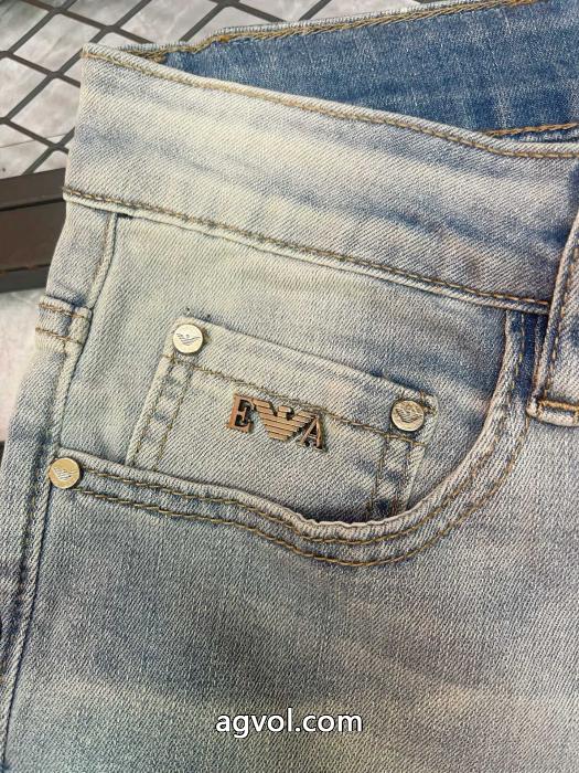 ARMANIコピー ブランド 通販 安心赤字超特価最新作 最低価格保証 人気チャーム&nbsp;&nbsp;&nbsp;&nbsp;ジーンズ._0_5