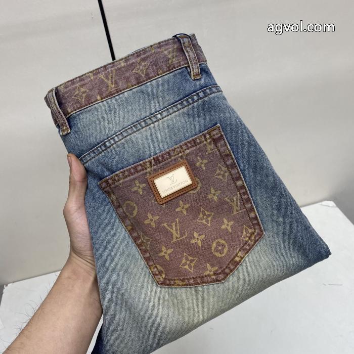 世界中で爆発的人気 最新作入荷 2026秋冬の定番新品到来!ブランド スーパー コピージーンズLOUIS VUITTON_0_3