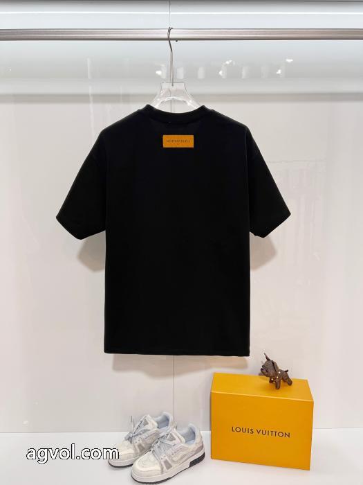 ブランド 通販店半袖TシャツLOUIS VUITTON抜群な新鮮度 特別価格！ 2026秋冬に人気のトレンド新作_0_4
