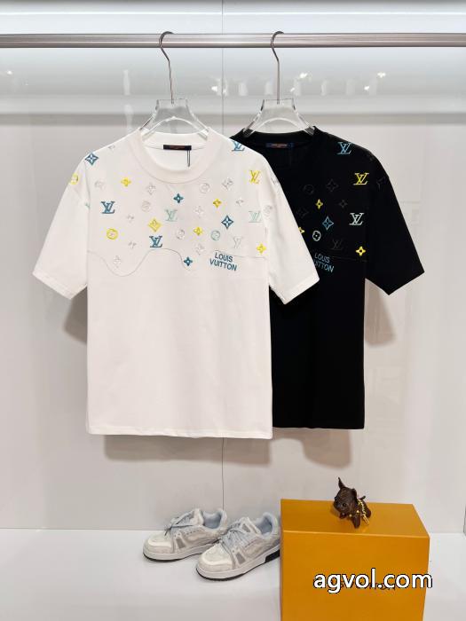 ブランド 品 スーパー コピー半袖Tシャツ2026冬の定番新品到来! 即完売 2026年秋冬新作LOUIS VUITTON_0_1