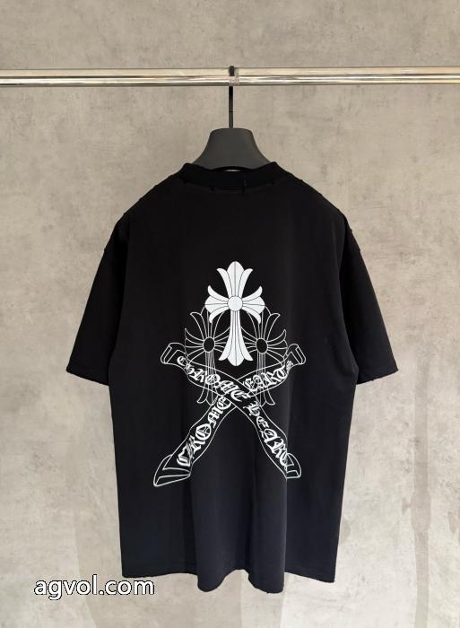 2026スーパーコピー暖かさに可愛さもプラス 着こなし自在 今年大流行CHROME HEARTS半袖Tシャツ_0_1