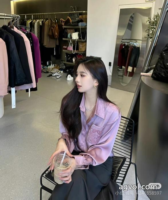 LOEWE&nbsp;&nbsp;&nbsp;&nbsp;長袖Tシャツブランド スーパー コピー 優良店爆買い大得価防寒 オフィスファッション 使い勝手の良い._0_1