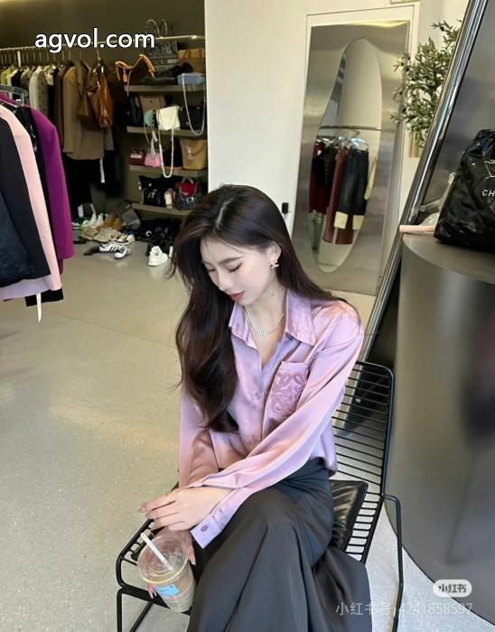 LOEWE&nbsp;&nbsp;&nbsp;&nbsp;長袖Tシャツブランド スーパー コピー 優良店爆買い大得価防寒 オフィスファッション 使い勝手の良い._0_3