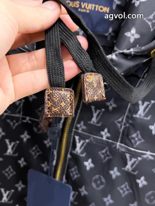 LOUIS VUITTON品質保証定番人気 海外先行発売！ 超激得格安ブランド レプリカジャケット_0_1