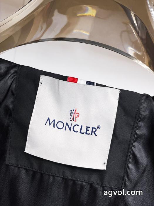 ジャケットMONCLERスーパー コピー 品VIPセールで破格 お洒落上級者 品質保証_0_1