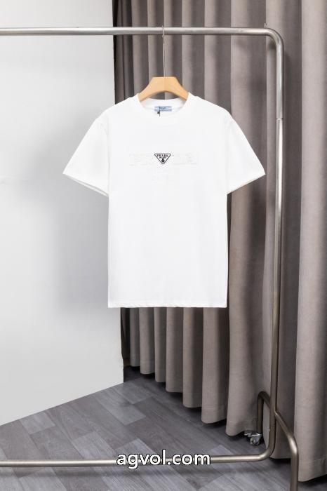 ブランド スーパー コピー大人気商品再入荷! 2026年冬最新作 売り切れ注意PRADA半袖Tシャツ_0_0