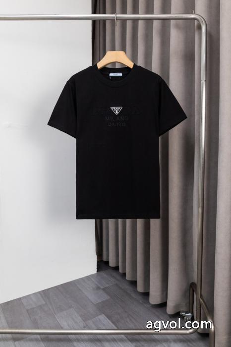 ブランド スーパー コピー大人気商品再入荷! 2026年冬最新作 売り切れ注意PRADA半袖Tシャツ_0_1