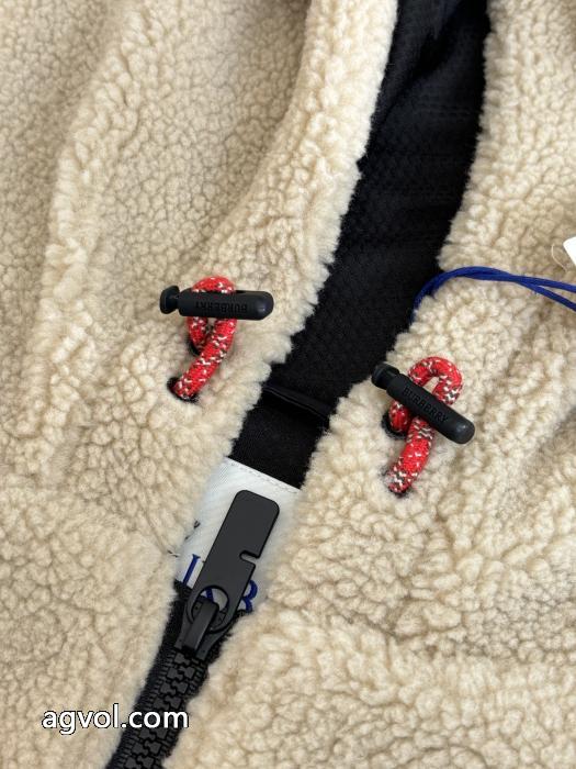 ブランド コピー 販売 コートお得定番 最新☆大人気☆話題沸騰 落ち着いた感覚BURBERRY_0_2
