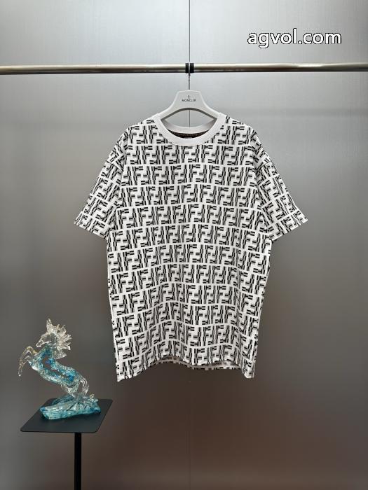 半袖Tシャツ限定セール新作登場 大人着用可 新作モデル超安値FENDIスーパー コピー 販売_0_0