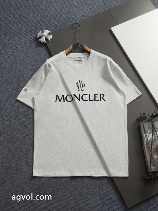 冬に最強アイテム 新作数量限定セール 高品質 人気 2026ブランド コピーMONCLER半袖Tシャツ_0_0