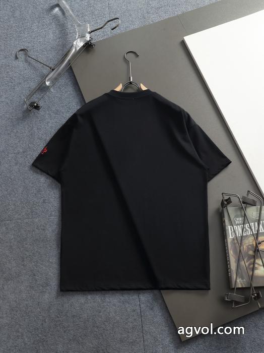 MONCLERブランド 品 コピー手頃価格 数量限定送料無料 トップトレンド2026半袖Tシャツ_0_4