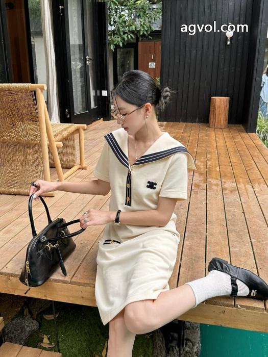 セリーヌ&nbsp;&nbsp;&nbsp;&nbsp;ワンピースすぐ届く 話題のブランド 26秋冬ブランド コピー._1_4